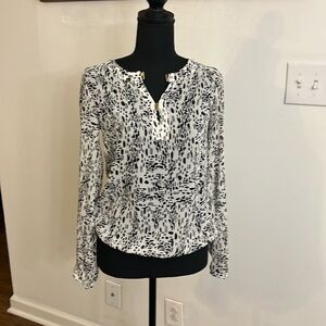 The Limited Lightweight  Semi-Sheer Elegant and Romantic Blouse, Sz. XS.